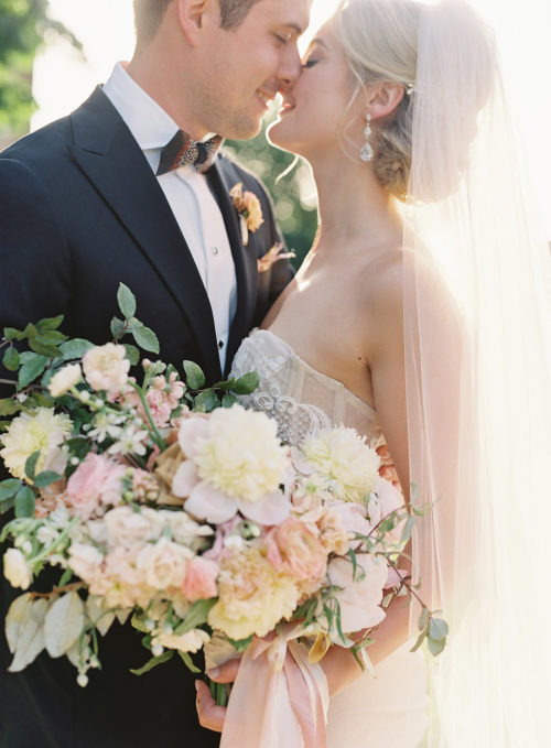 bridal bouquet, wedding planner DC, wedding sparrow, pamela barefoot events, Anderson House wedding, wedding bouquet