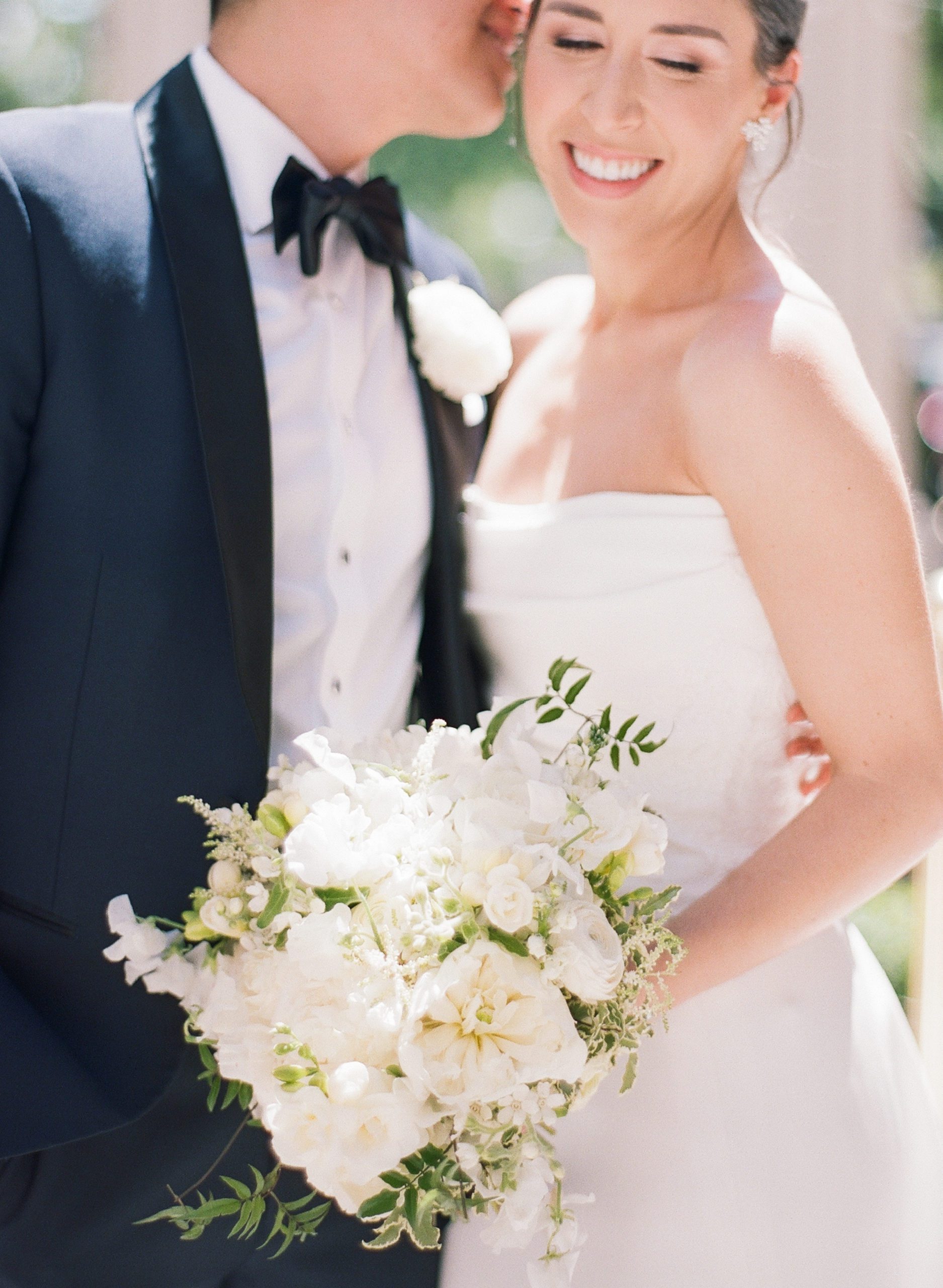 bride and groom, DC wedding, wedding bouquet