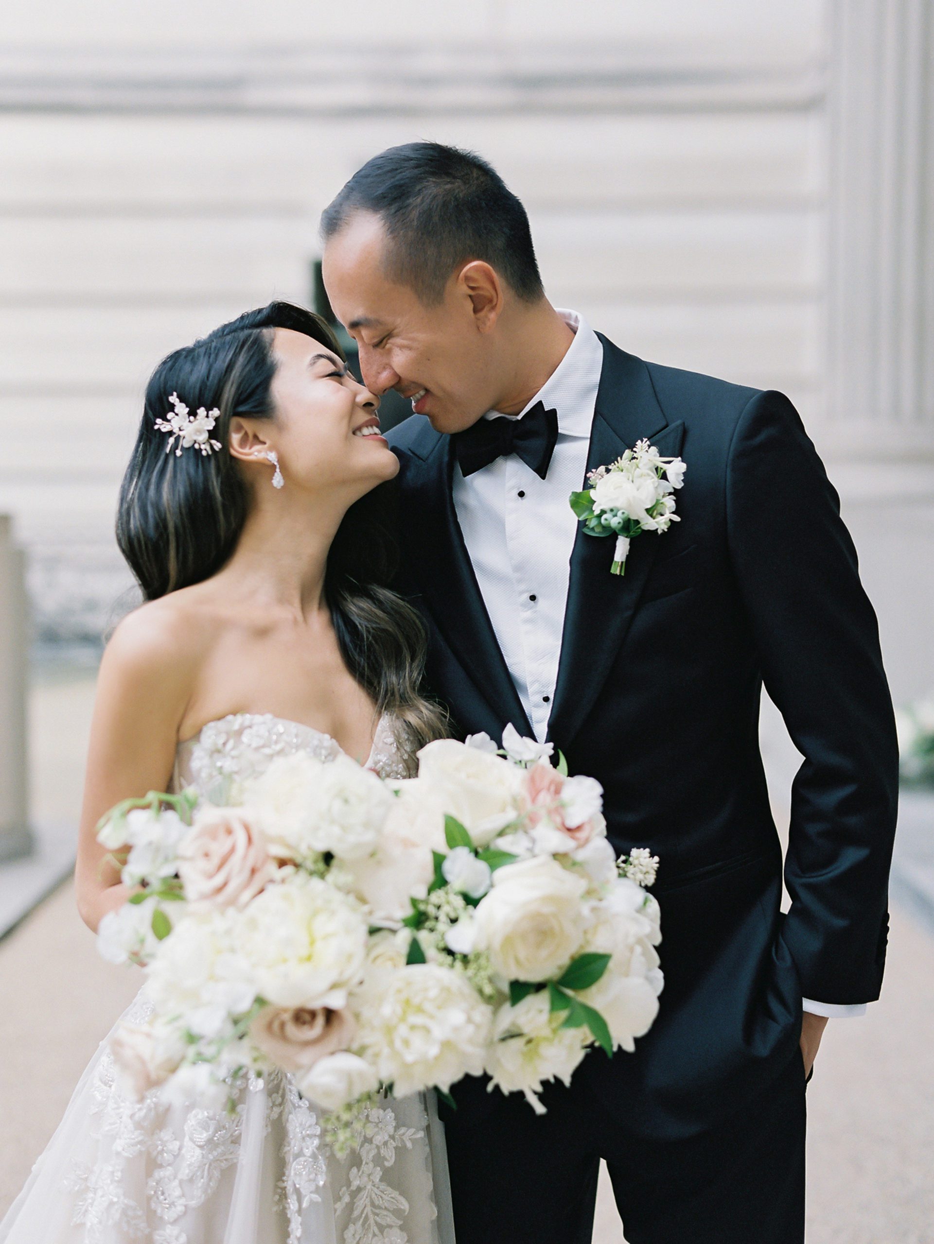 wedding bouquet, elegant DC wedding, al fresco wedding, blush wedding, Wedding Sparrow, wedding dress, wedding style, bride and groom