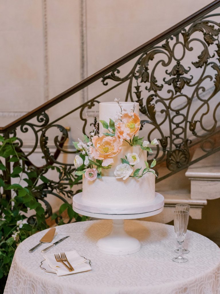 wedding cake, wedding flowers, wedding vendors